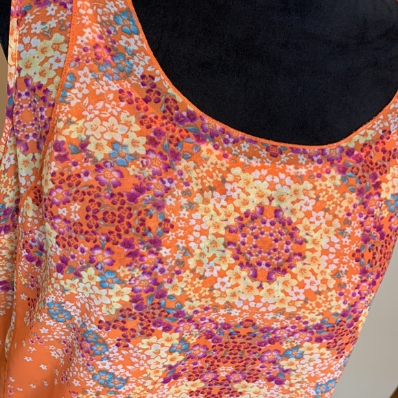 CAbi Merrow edge floral top (268) - Picture 3 of 10
